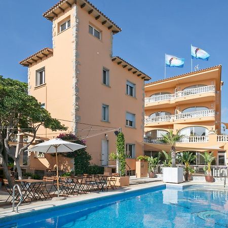 Van Der Valk Hotel Barcarola サン・フェリウ・ダ・ギショルス エクステリア 写真