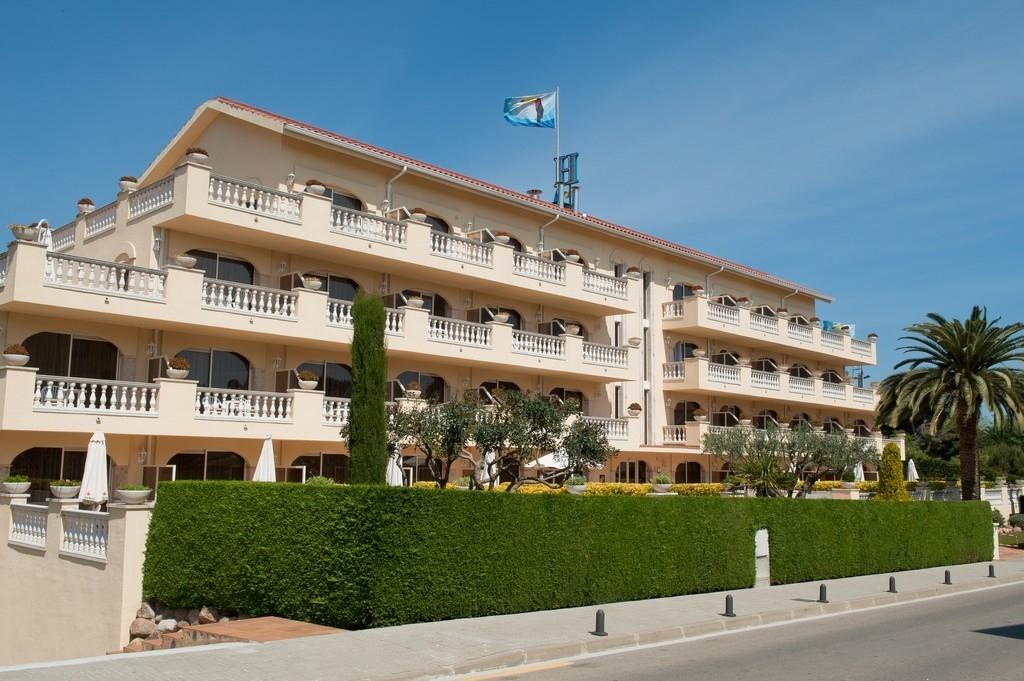 Van Der Valk Hotel Barcarola サン・フェリウ・ダ・ギショルス エクステリア 写真